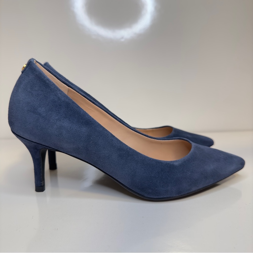 Like new! Cole Haan Navy Blue Suede Pumps – Size 6B - Picture 2 of 11